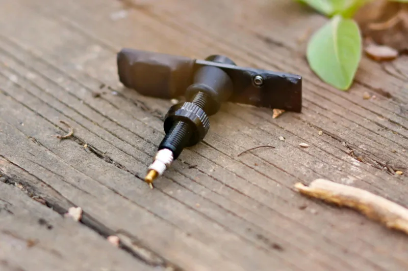 Outrider TPMS Puts Light, Affordable Tire Pressure Sensor Inside, On Your Tubeless Valve