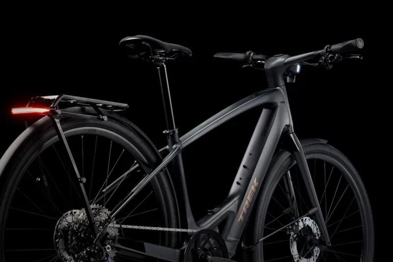 Meet the New Trek FX+7, a Lightweight City eBike That Offers Wireless Smartphone Charging